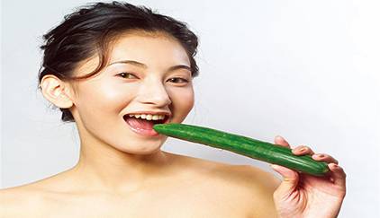 /一根黃瓜一日二次溫服竟然可以祛斑潤膚