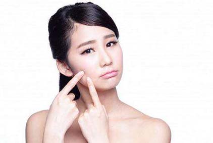 如何有效淡化痘印和痘坑 去痘印有哪些方法