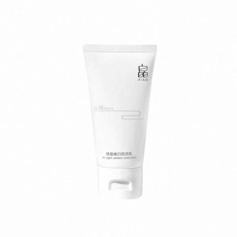衡美膚輕盈煥白防曬乳(SPF35，PA++)