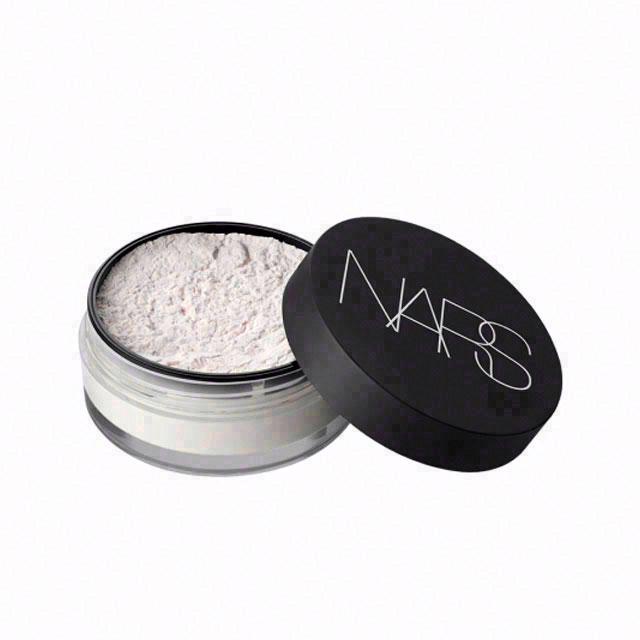 NARS 流光美肌輕透蜜粉